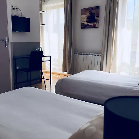 Le Clos Des Acacias 3* Signes